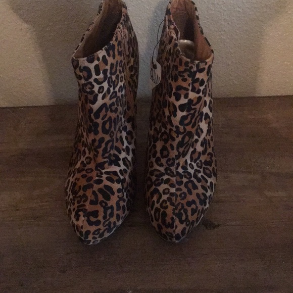 Heels - Picture 1 of 3